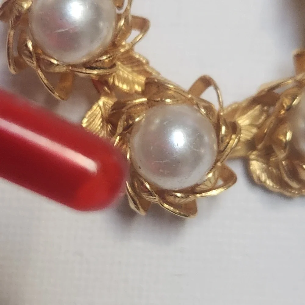 Cherub Angel ‎ faux Pearl Teardrop Wreath Pins USA Vintage Gold Tone Brooch lot